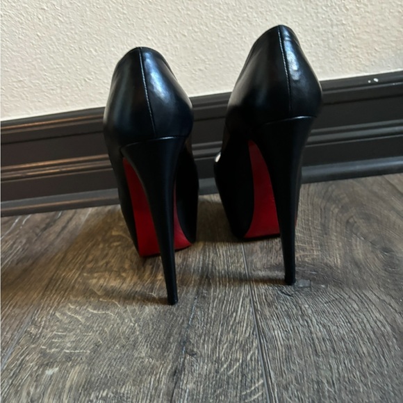 Christian Louboutin Black Leather Daffodile Platform Pumps size 39.5 - Picture 4 of 9